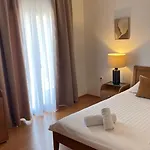 Korta Regina Vila *