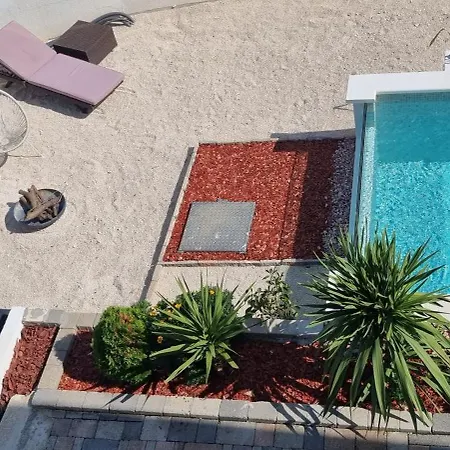 Korta Regina Villa Ston